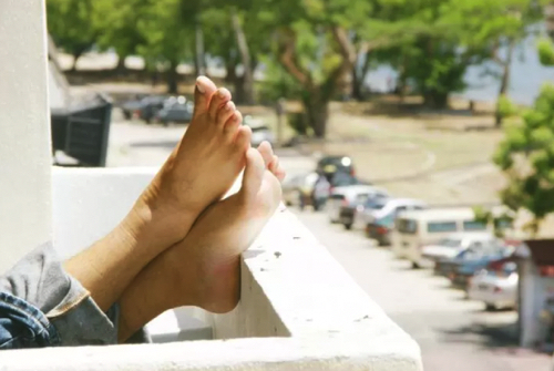 Symptoms That Someone Has Flat Feet